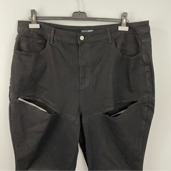 Fashion Nova Cutout Skinny Jeans - Picture 2 of 7